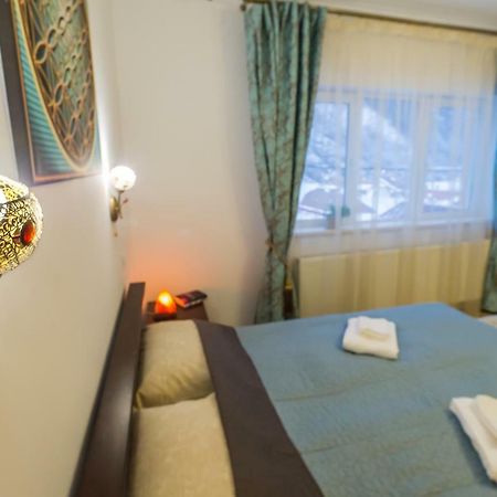 Appartamento Casa Zen Braşov Esterno foto