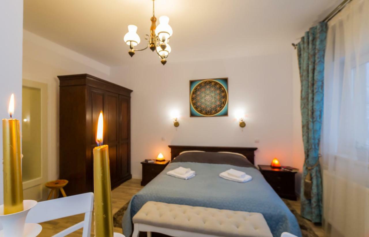 Appartamento Casa Zen Braşov Esterno foto