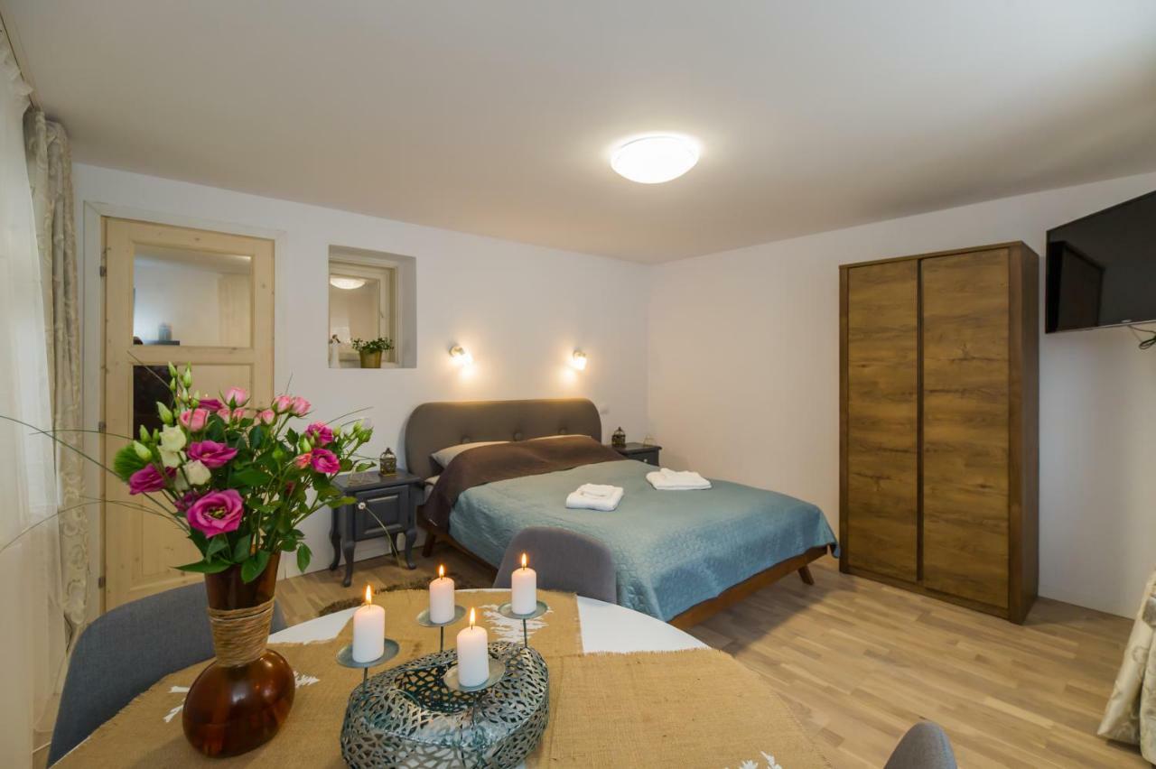 Appartamento Casa Zen Braşov Esterno foto