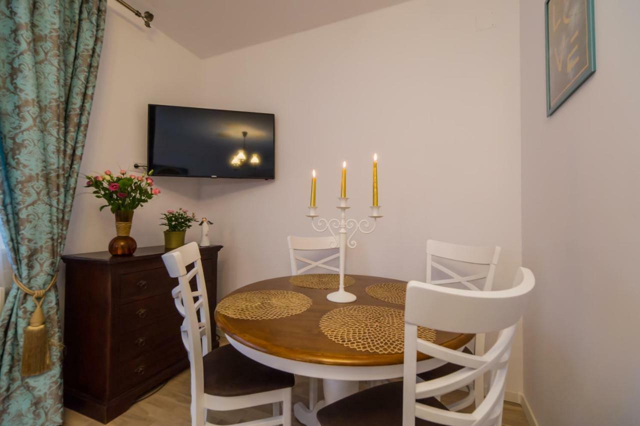 Appartamento Casa Zen Braşov Esterno foto