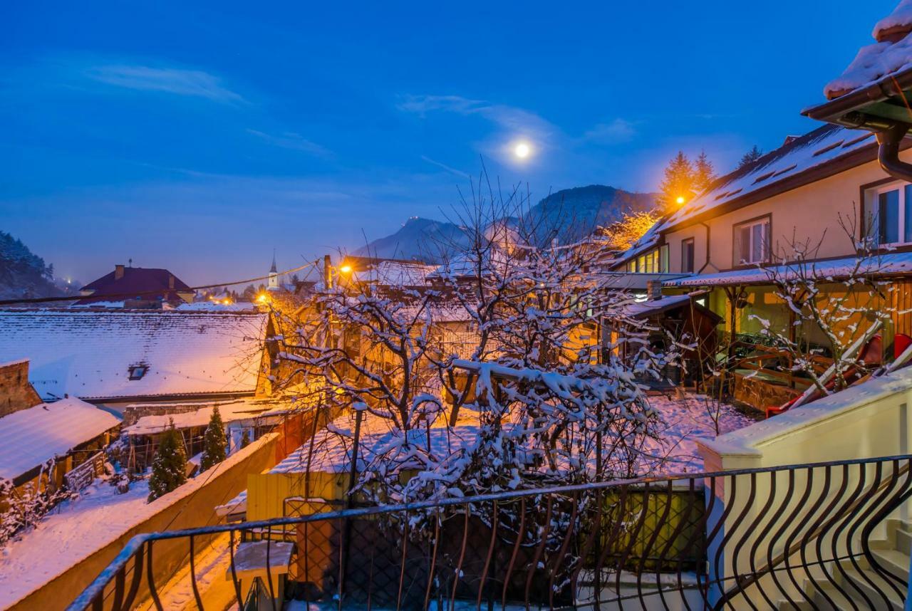 Appartamento Casa Zen Braşov Esterno foto