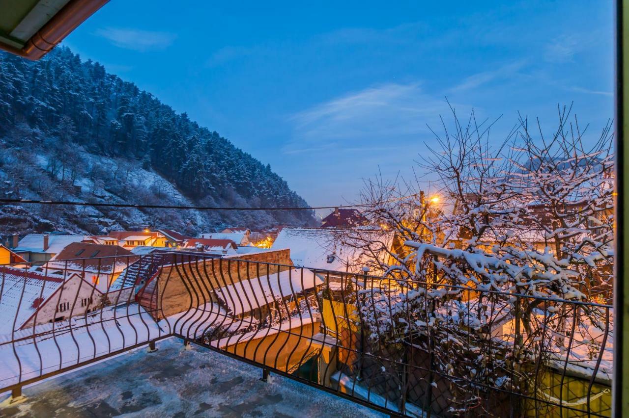Appartamento Casa Zen Braşov Esterno foto