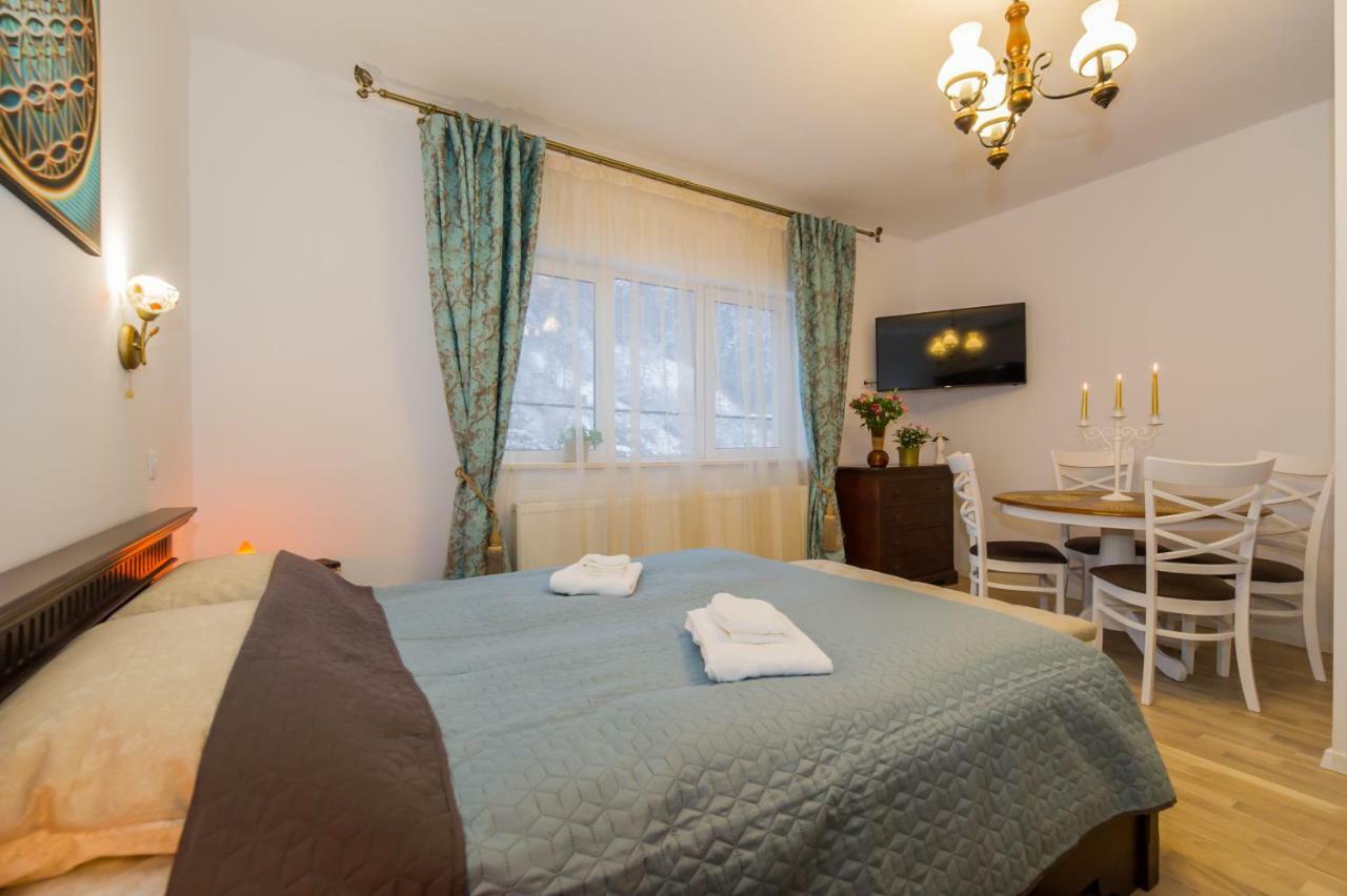 Appartamento Casa Zen Braşov Esterno foto