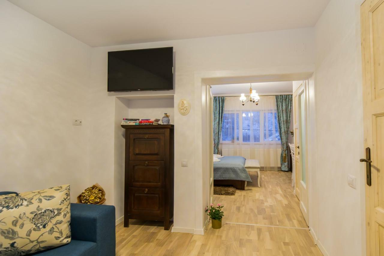 Appartamento Casa Zen Braşov Esterno foto